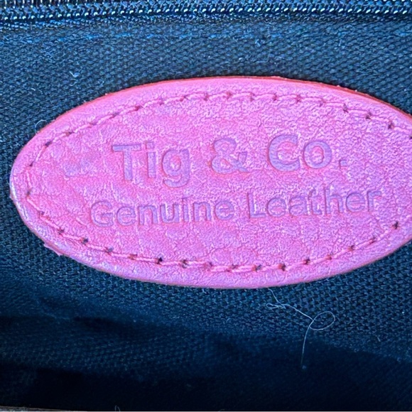 Tig & Co Pink Pebbled Leather Shoulder Bag - Picture 3 of 9